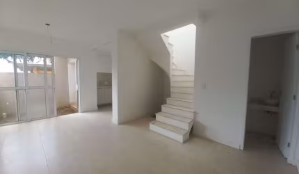 Sobrado Novo no Rio Pequeno ? 120m², 3 Dormitórios e 3 Banheiros! FL12