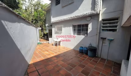 SOBRADO COM 3 QUARTOS SENDO 1 SUITES 2 VAGAS QUINTAL FÁCIL ACESSO AO METRO ACEITA PET FL55