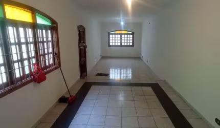 Casa 125m², 3 Quartos 3 Suítes, 3 Vagas- Jardim Jussara FL15