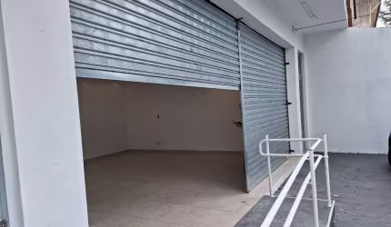 SALÃO COMERCIAL COM 300 M2 FL26