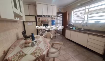 Sobrado Espaçoso e Sofisticado no Jardim Bonfiglioli FL23