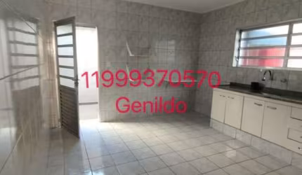 CASA COM 2 QUARTOS 2 VAGAS  QUINTAL PRÓXIMO DO METRO FL55