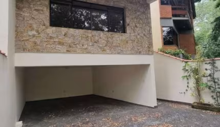 Casa 3 dormitórios, 4 vagas - FL35