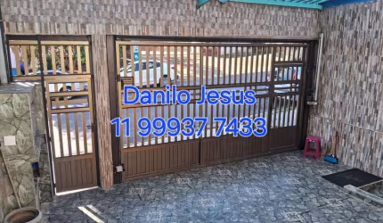 Casa com 2 suítes, quintal,  edicula e 1 vagae entradacompartilhada.  FL51