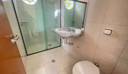 Casa bem localizada