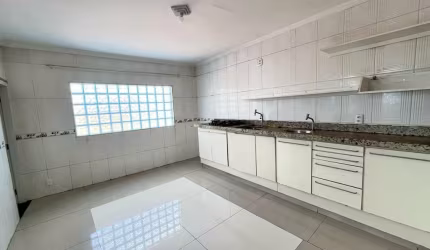 CASA TÉRREA 2 SUITES COM TERRAÇO  NO BUTANTÃ FL48