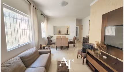 CASA TERREA 250m² de TERRENO - 3 DORMITORIOS (1 SUITE) COM 3 VAGAS