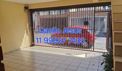 Casa com 3 dormitórios, 1 suite, 2 vagas, 4 banheiros. FL51
