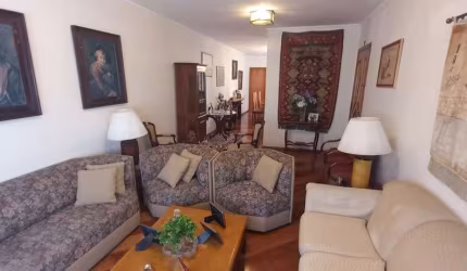 Sobrado de 250m² na Vila Sônia - 6 Vagas e Excelente Localização, FL28