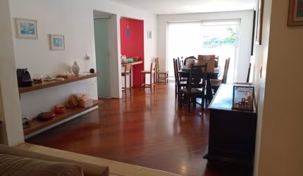 Casa Térrea de 360m² no Instituto de Previdência com Piscina e Churrasqueira, FL28