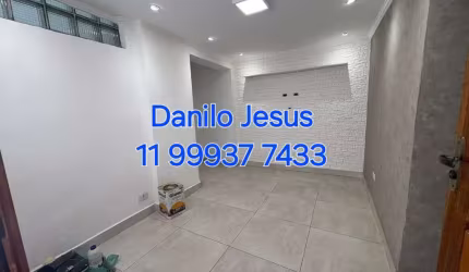 Casa com 2 dormitórios, 2 banheiros e 1 vaga compartilhada. FL51