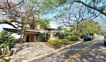 Encante-se com esta charmosa casa no Condomínio Nova Higienópolis  Granja Viana. FL23