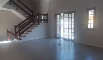 Casa em condomínio fechado com 3 quartos para alugar na Rua Francisco Pimentel, 114, Jardim São Jorge (Raposo Tavares), São Paulo, 140 m2 por R$ 3.200