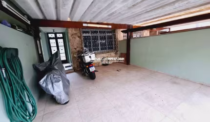 Casa à venda no Jardim Peri Peri ? Conforto e localização privilegiada. FL23