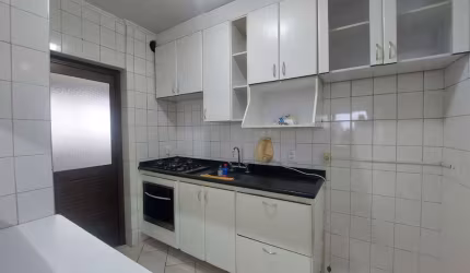 Apartamento com 3 quartos, 2 vagas, 80 m² - FL35
