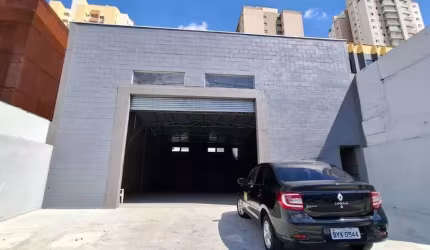 GALPÃO COM 300 M2 FL26