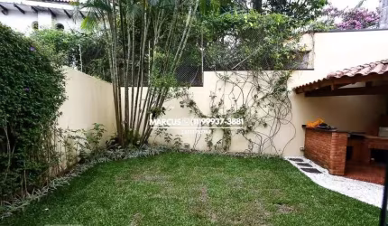 Casa à venda no Morumbi com 4 quartos, sendo 2 suítes, e 5 banheiros no total, 5 vagas. FL23