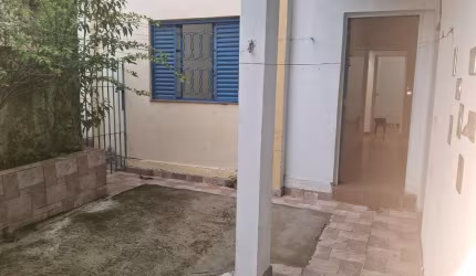 Casa com 2 quartos para alugar na Rua Professor José Geraldo de Lima, 429, Vila Tiradentes, São Paulo, 120 m2 por R$ 2.500
