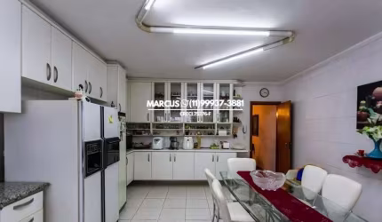 Casa c/ 3 Suítes no Jardim Peri Peri ? Conforto, localização e a poucos passos do metrô. FL23