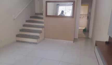 Casa em condomínio fechado com 2 quartos para alugar na Rua Dinocrates, 79, Jardim Esmeralda, São Paulo, 140 m2 por R$ 3.000