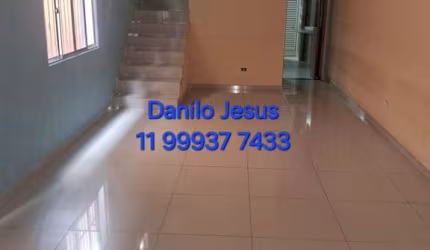 Casa com 3 dormitórios, 2 vagas e churrasqueira. FL51