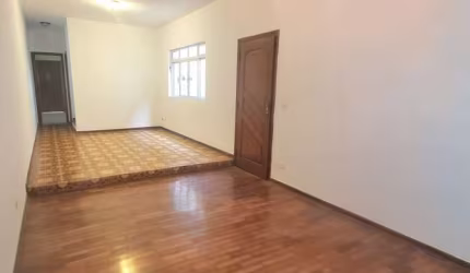 Sobrado 3 quartos 1 suíte 2 vagas 160m2 no Butantã