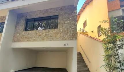 Sobrado 3 quartos 1 suíte 4 vagas com 250m2 no Butantã