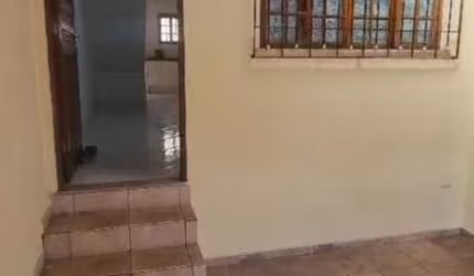 Casa 2 quartos, 1 vaga - FL35