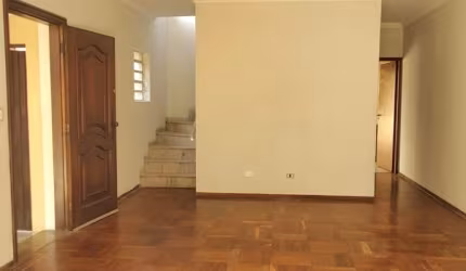 Sobrado 3 quartos 1 suíte 2 vagas no Butantã