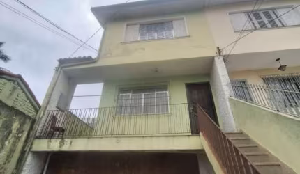 SOBRADO COM 3 DORMITORIOS FL26