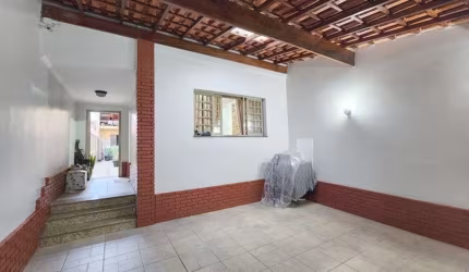 Sobrado 2 quartos sendo 1 suíte , 2 vaga . FL58