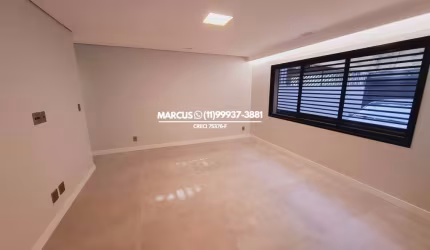 Casa à Venda no Jd. Peri Peri ? 3 Quartos, 2 Vagas, Quintal. FL23
