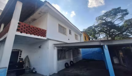 SOBRADO COM 3 DORMITORIOS FL26