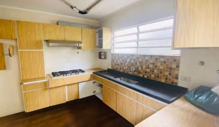 Sobrado 3 quartos 1 suíte 3 vagas e Edícula no Bonfiglioli / Butantã.  FL64
