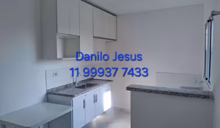 Casa com 1 dormitório  e 1 banheiro. FL51