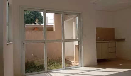 VENDA SOBRADO 120m² 03 DORMITÓRIOS 01(SUÍTE) E DUAS VAGAS DE GARAGENS  FL38