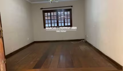 Casa no jd. Monte Kemel c/ 3 quartos, suíte, 2 vagas, churrasqueira. FL23