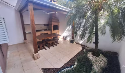 CASA 3 QUARTOS COM QUINTAL  E CHURRASQUEIRA NO BUTANTÃ FL48