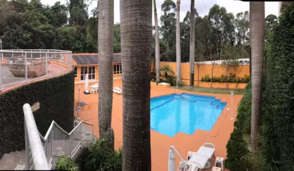 LINDA CASA EM CONDOMINIO FL 31