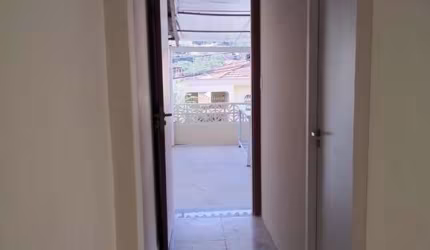 Sobrado para alugar Jardim Cláudia. FL46