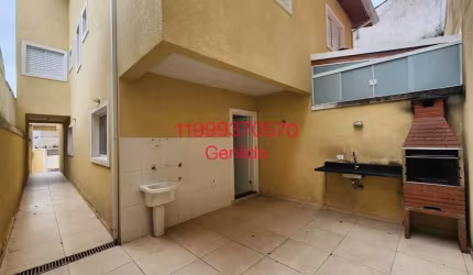 CASA 3 QUARTOS SENDO 3 SUITES 4 VAGAS 4 BANHEIROS  FÁCIL ACESSO AO METRO  ACEITA PET FL55