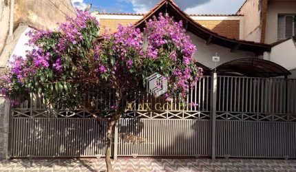 Casa com 6 dormitórios, 280 m² - venda por R$ 1.200.000,00 ou aluguel por R$ 8.000,00/mês - Centro - Taubaté/SP