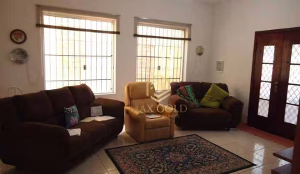 Casa com 4 dormitórios à venda, 200 m² por R$ 1.065.000,00 - Jardim Santa Clara - Taubaté/SP