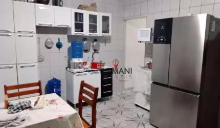 Sobrado com 4 dormitórios à venda, 208 m² por R$ 550.000,00 - Vila Figueira - Suzano/SP