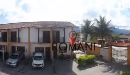 Sobrado com 2 dormitórios à venda, 57 m² por R$ 440.000,00 - Centro - Bertioga/SP