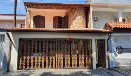 Sobrado com 3 dormitórios à venda, 267 m² por R$ 695.900,00 - Vila Figueira - Suzano/SP
