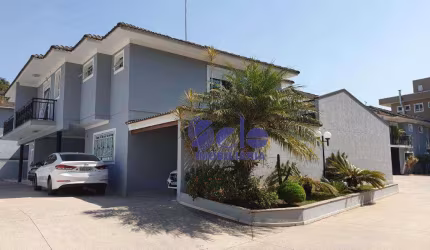 Sobrado com 3 dormitórios à venda, 258 m² por R$ 1.600.000 - Tremembe - São Paulo/SP