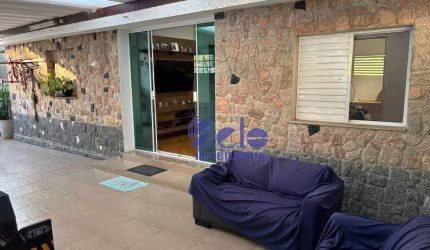 Casa com 3 dormitórios à venda, 179 m² por R$ 840.000 - Vila Arcádia - São Paulo/SP