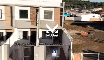 Sobrado com 2 quartos em Uvaranas
