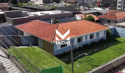 (LOCAÇÃO) Imóvel Comercial com 5 quartos e amplo terreno na Vila Estrela
